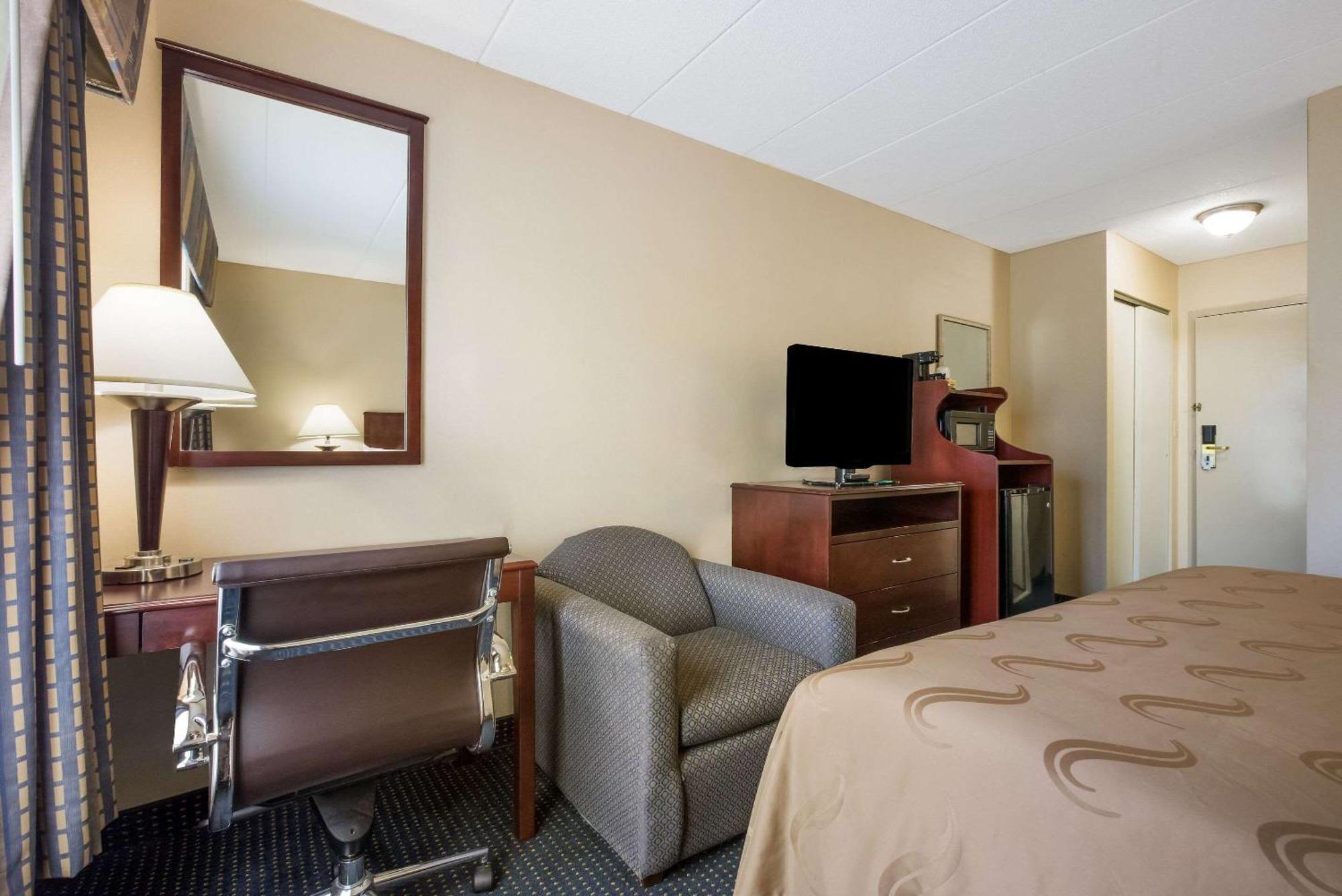 Quality Inn Near Princeton Lawrence Exterior foto