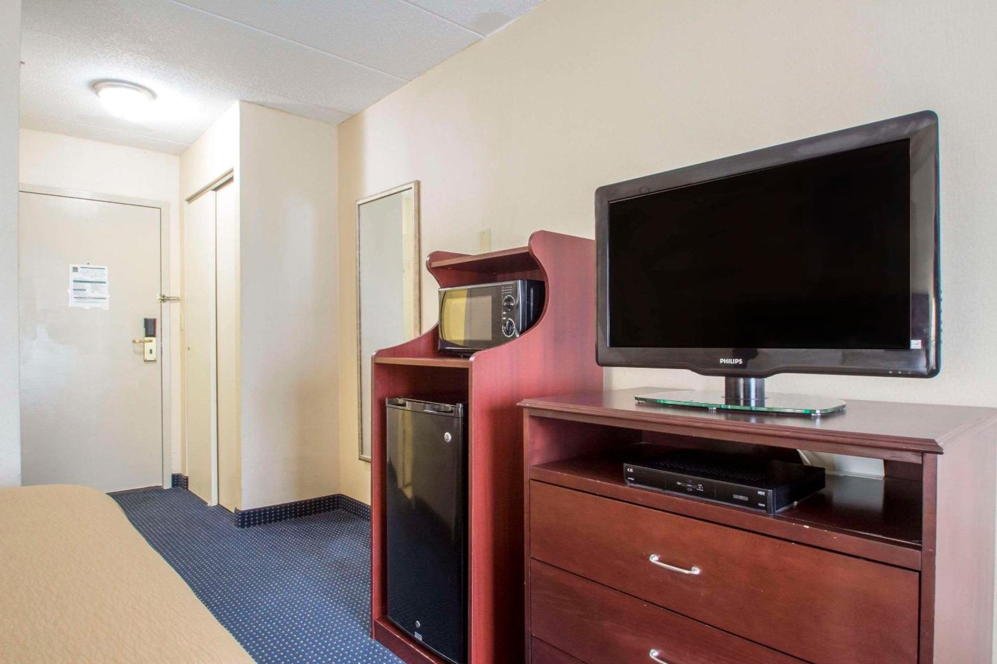 Quality Inn Near Princeton Lawrence Exterior foto