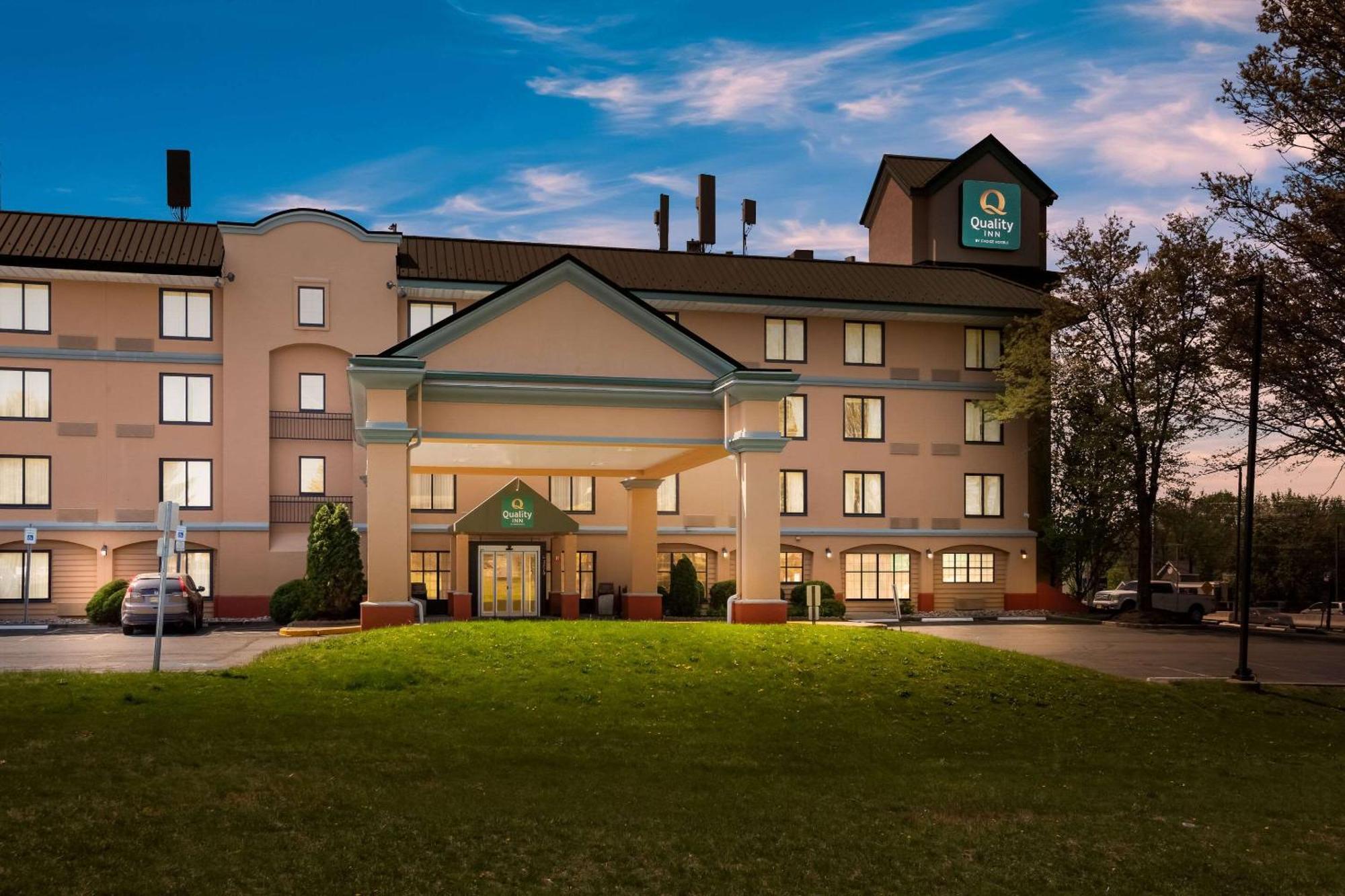 Quality Inn Near Princeton Lawrence Exterior foto